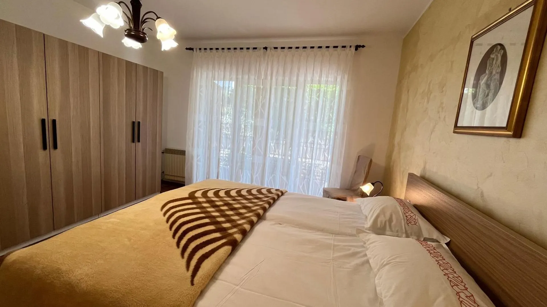 Spacious Apartment 풀라