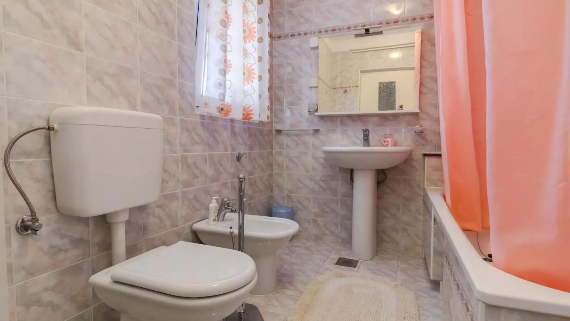 Spacious Apartment 풀라 0*,